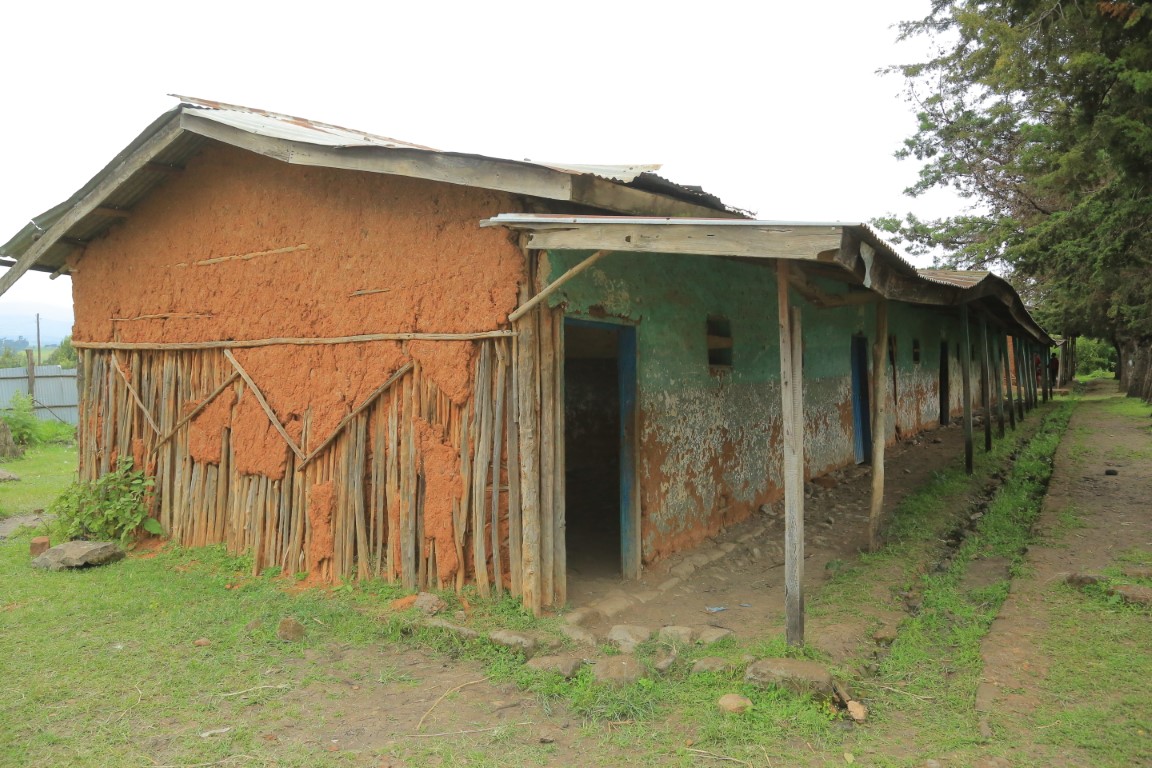 Lehmbauten bilden die Gebäude der Ginchi-Schule in Äthiopien