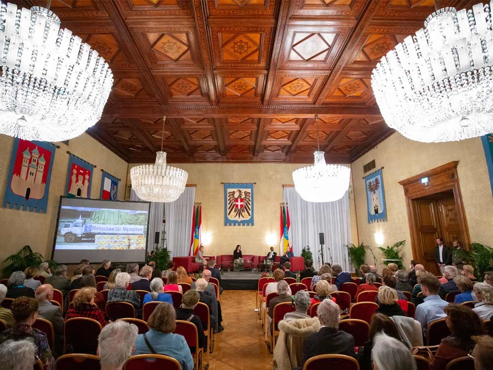 Rathaus, 40-Jahre Menschen für Menschen, Veranstaltung