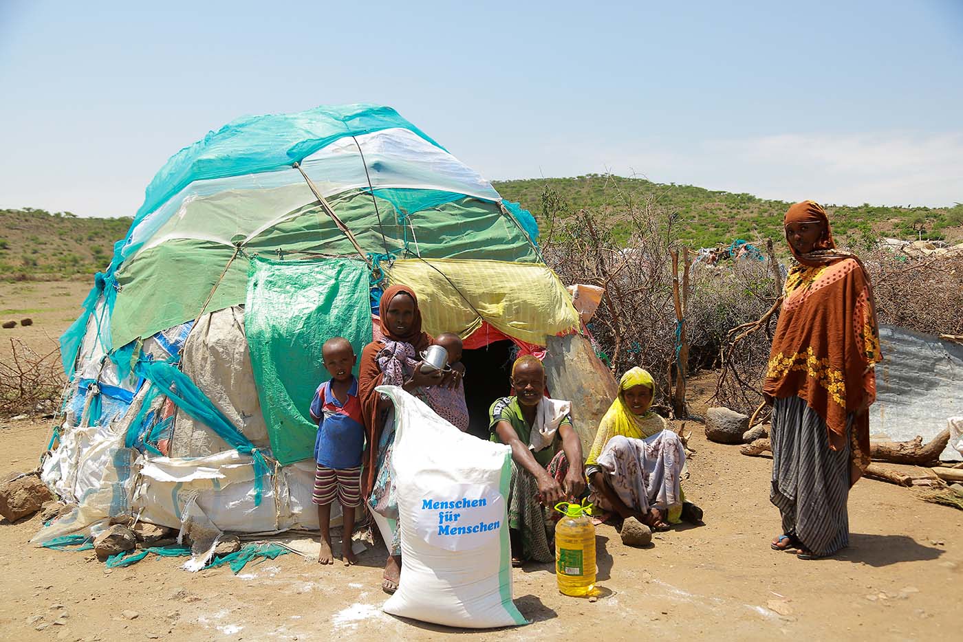 Familie in Äthiopien erhalten Nothilfe von Menschen für Menschen