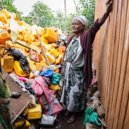 Die Äthiopierin Ayinalem ist eine Pionierin des Recyclings und betreibt ihren eigenen Shop