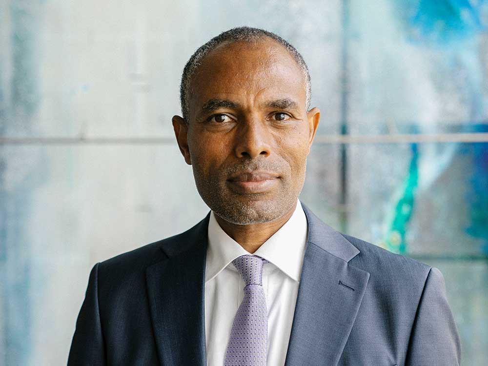 Portraitfoto von Prof. Belachew Gebrewold