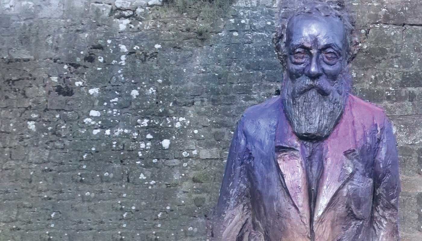 Statue von Martin Buber