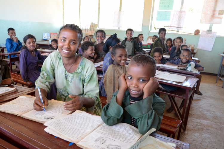 Äthiopische Kinder in der Schule