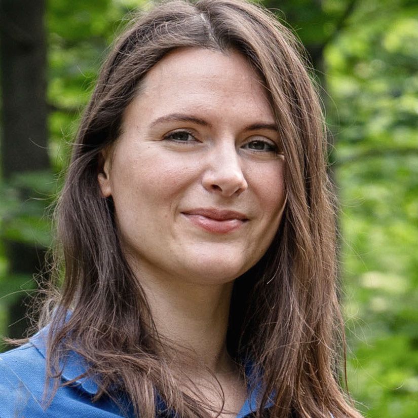 Foto Mitarbeiterin  Jasmin Holzmann